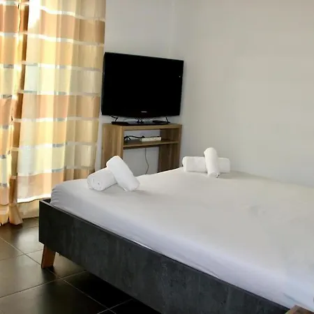 Foce Del Edera T3 Terrasse, Piscine Et Parking Apartment *